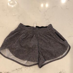Lululemon tracker short V